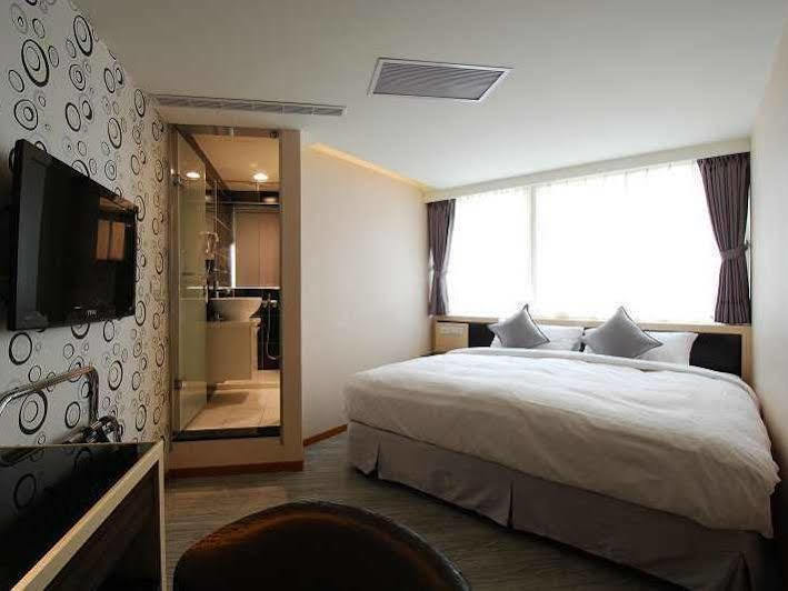欣欣旅店 Taipei Exterior foto